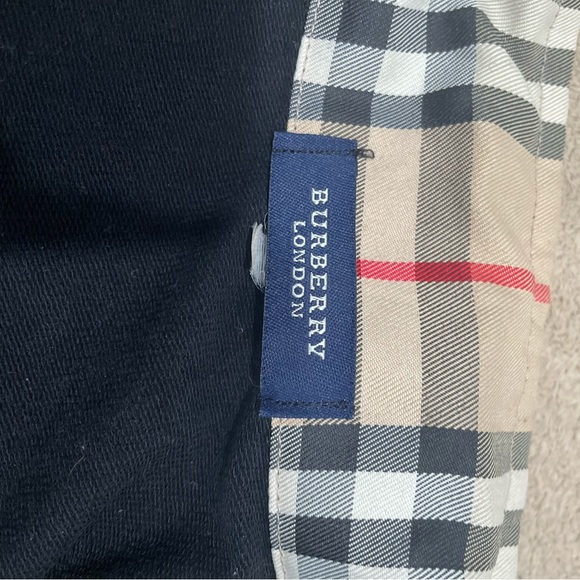 Burberry zip up sweater - Picture 2 of 4